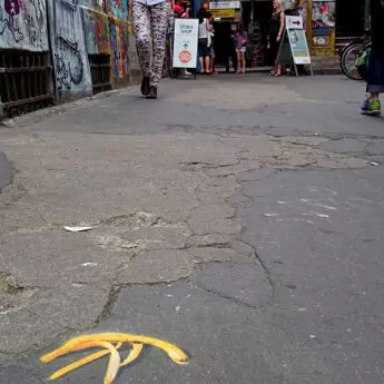 street-art-happiness-2