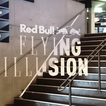 tape-art-flying-illusion-3