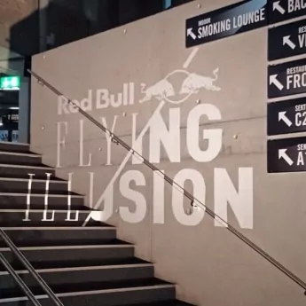 tape-art-flying-illusion-5