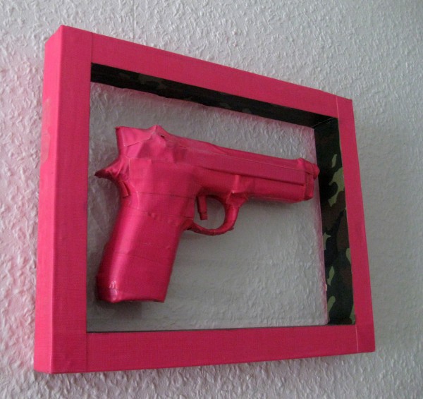 Tape Skulptur- Pinke Pistole- Happy Valentine