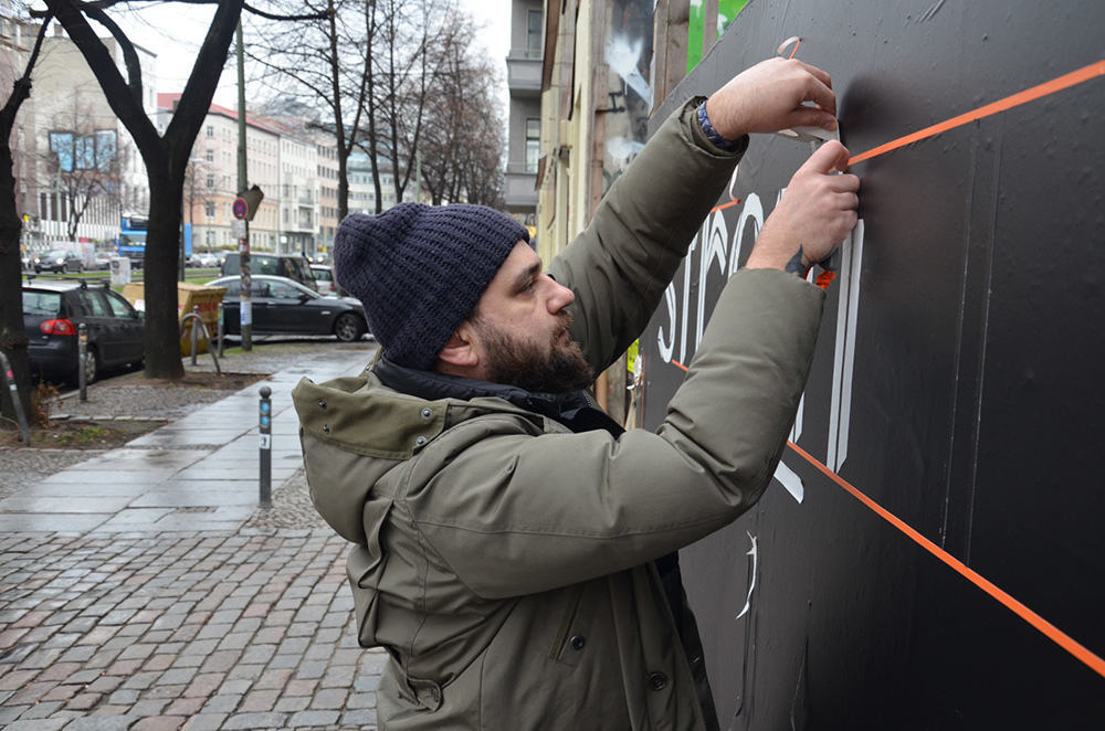 Tape artist Slava Ostap create duct tape graffiti in Berlin for Stromae 