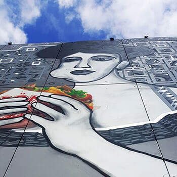 Lady in gold- Adele Bloch-Bauer-shawarma- street art mural- Selfmadecrew and Gustav Klimt- Berlin-Teufelsberg 2016