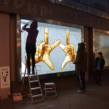 The Haende-Street art made with packing tape- The Haus Berlin project 2017