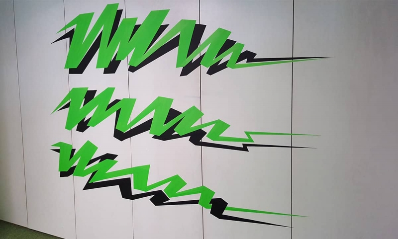 Text-tape-art-google-office-gestaltung-selfmadecrew-zurich-2016