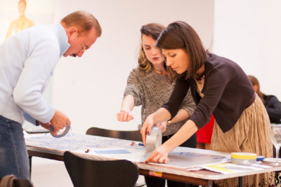 Creating art together - team building workshop for companies