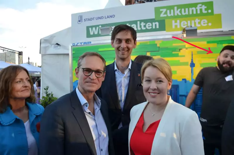 Politics and Tape Art - A souvenir photo with artist