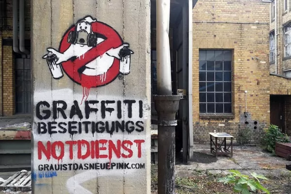 graffiti busters- monumenta-leipzig-Stencil street art by Ostap